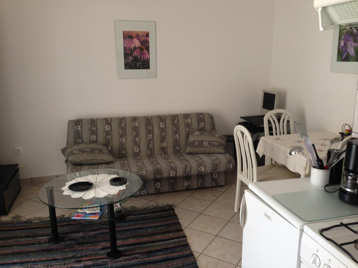 Apartment D&D Malinska Eksteriør billede